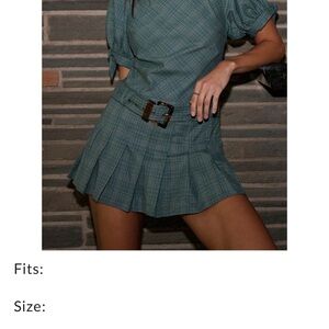 Green Pleated Mini Skater Skirt for Night Out